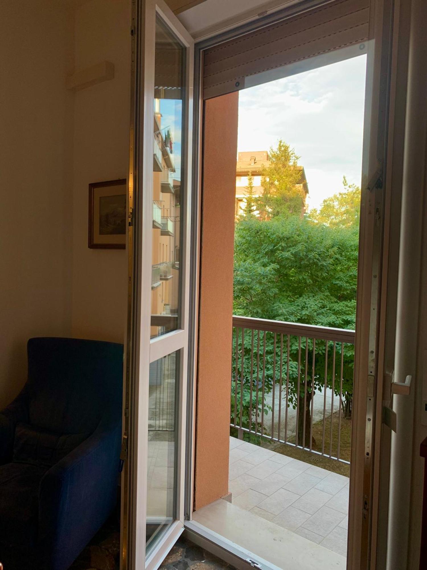Comfortable Apartament 2 Bedroom Suitable 2-5 Pax Болонья Экстерьер фото